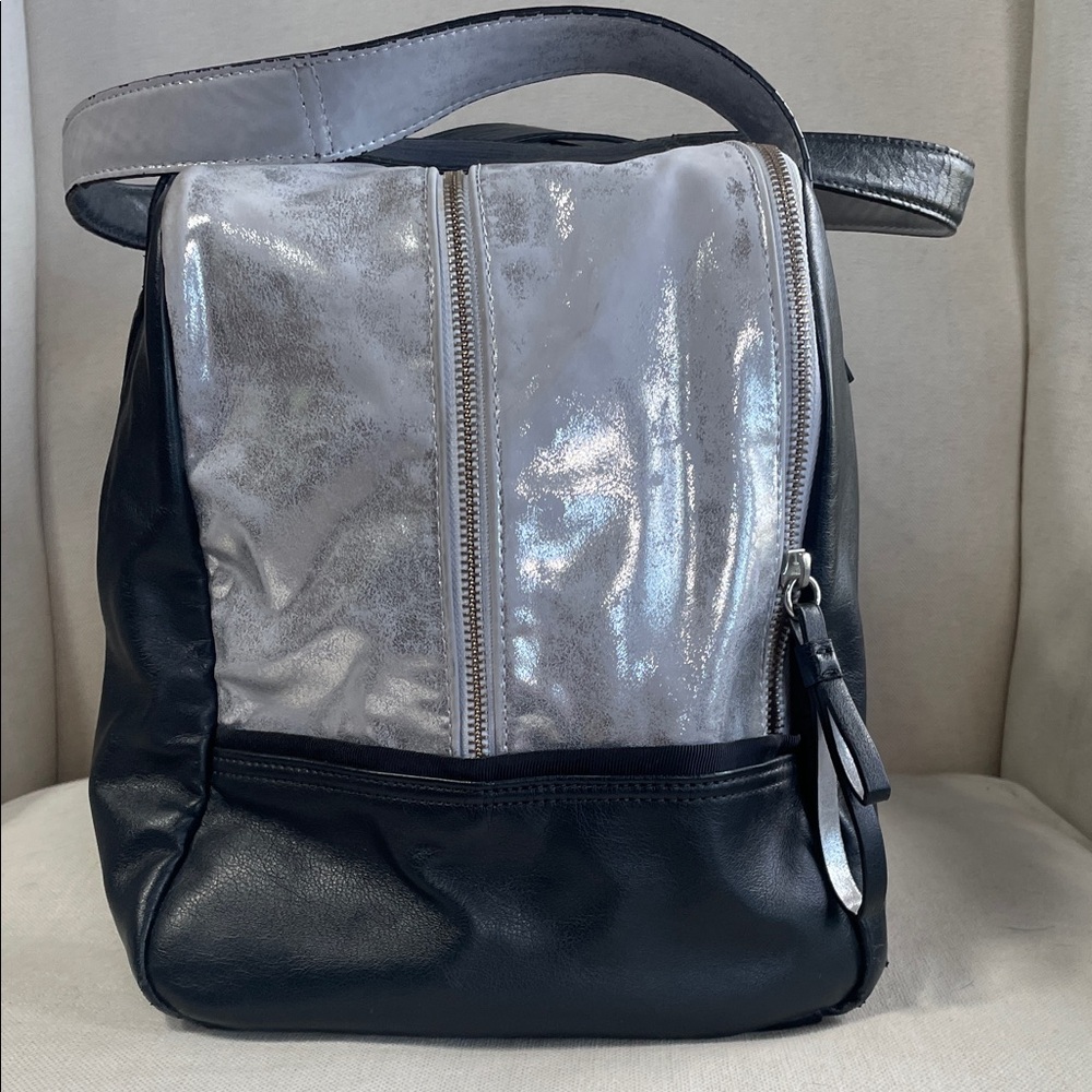 Lululemon Urban Sanctuary Bag - Black and Silver - Picture 8 of 16